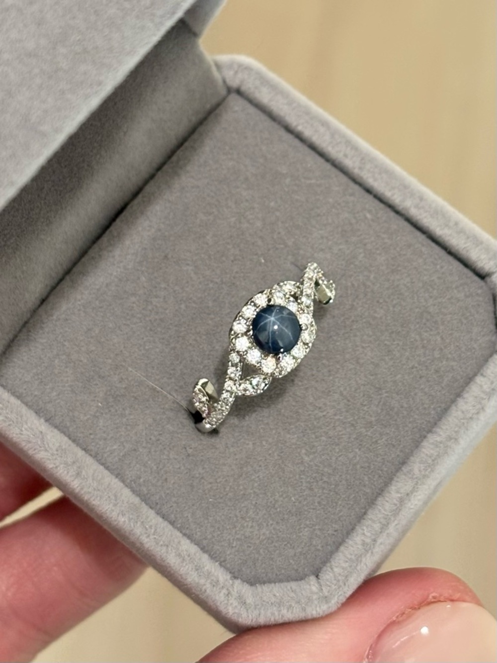 6 Ray Blue Star Sapphire w/ Halo Twist 925 Sterling Silver Ring Size 8.5
